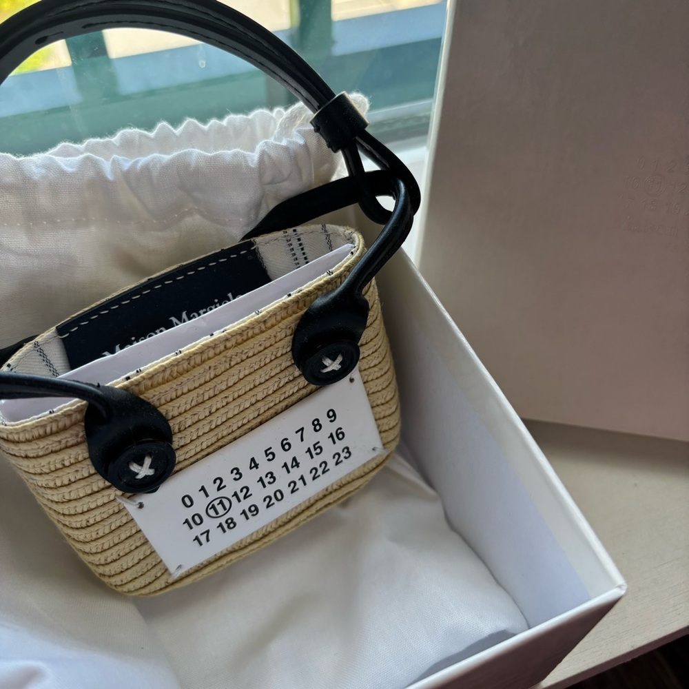 Maison Margiela mini raffia “tote” bag new with tag and box - Picture 2 of 8